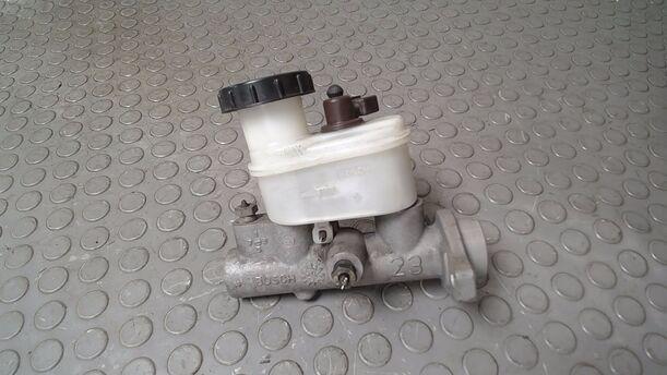 Foto: HAUPTBREMSZYLINDER eines Nissan Almera 1.5 dCi
