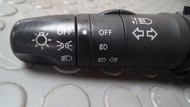 Foto: BLINKSCHALTER/ KOMBISCHALTER ( FÜR NEBELSCHEINWERFER ) eines Nissan Almera 1.5 dCi