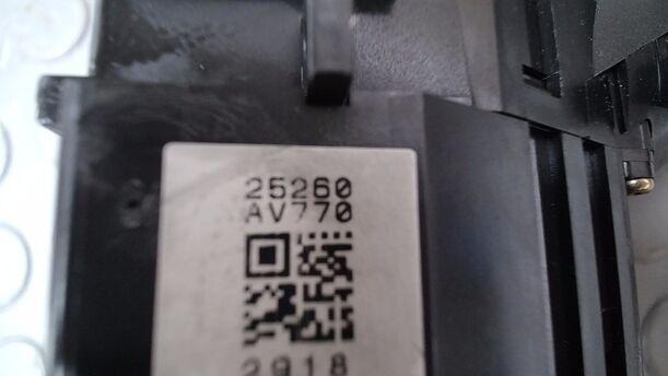 Foto: SCHEIBENWISCHERSCHALTER eines Nissan Almera 1.5 dCi
