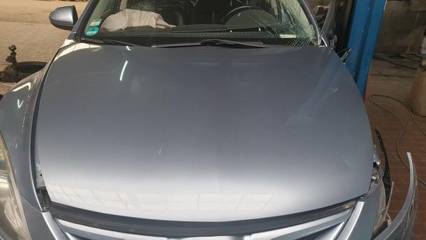 Foto: MOTORHAUBE eines Mazda 6 Sport Kombi 2.2 CD DPF