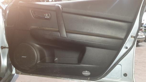 Foto: TÜR VORN RECHTS eines Mazda 6 Sport Kombi 2.2 CD DPF