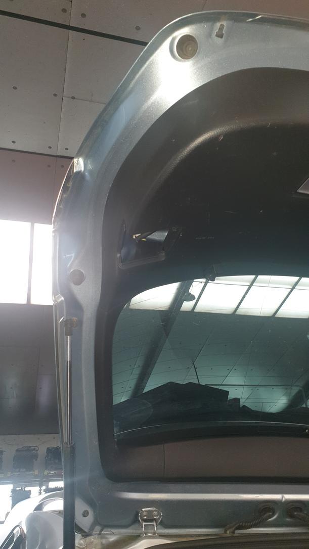 Foto: HECKKLAPPE/ HECKDECKEL ( KOMBI ) eines Mazda 6 Sport Kombi 2.2 CD DPF