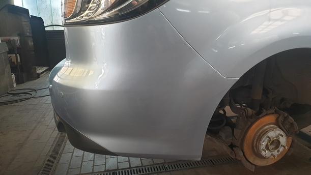 Foto: STOSSFÄNGER/ STOßSTANGE HINTEN ( KOMBI ) eines Mazda 6 Sport Kombi 2.2 CD DPF