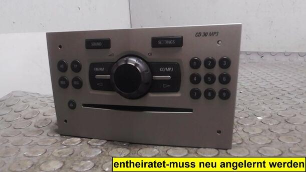 Foto: RADIO CD30 MP3 eines Opel Corsa 1.4 16V