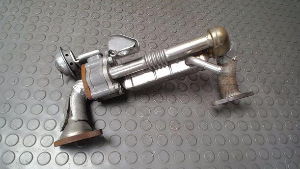Foto: ABGASKÜHLER eines Mazda 6 Sport Kombi 2.2 CD DPF CL