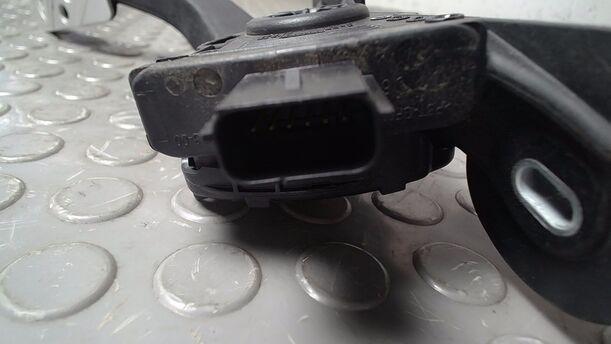Foto: GASPEDAL eines Mazda 6 Sport Kombi 2.2 CD DPF CL