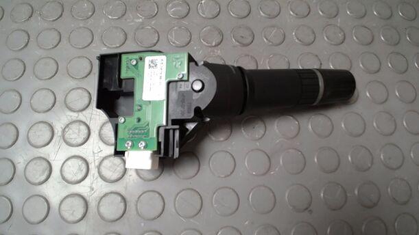 Foto: BLINKSCHALTER/ KOMBISCHALTER eines Mazda 6 Sport Kombi 2.2 CD DPF CL