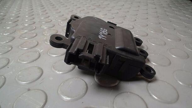Foto: STELLMOTOR HEIZUNG eines Mazda 6 Sport Kombi 2.2 CD DPF CL