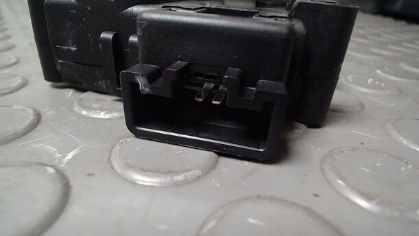 Foto: STELLMOTOR HEIZUNG eines Mazda 6 Sport Kombi 2.2 CD DPF CL