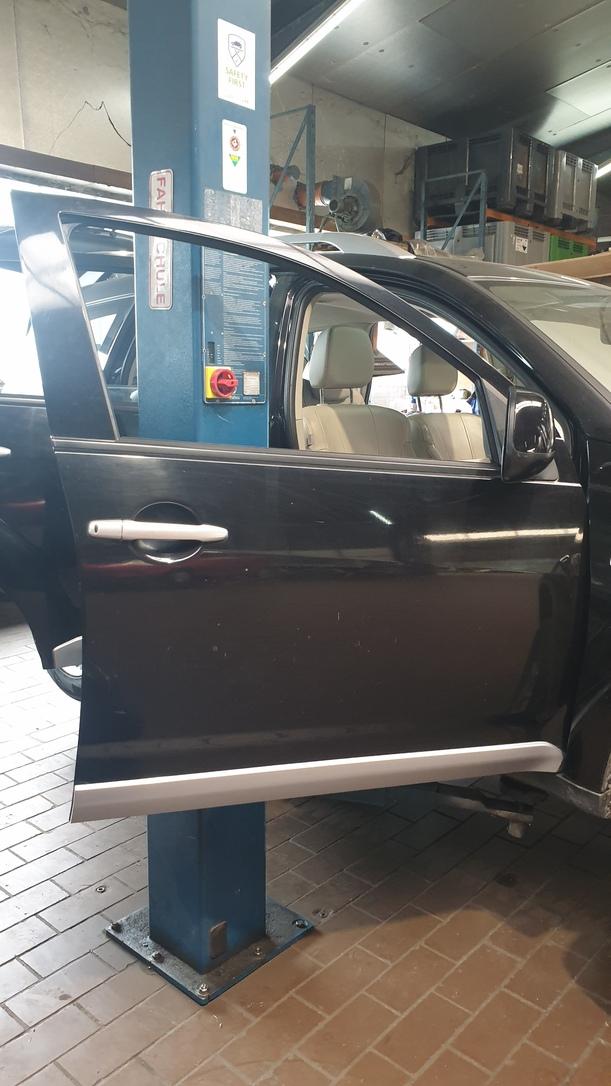 Foto: TÜR HINTEN RECHTS eines Mitsubishi Outlander 2.4 4WD CL