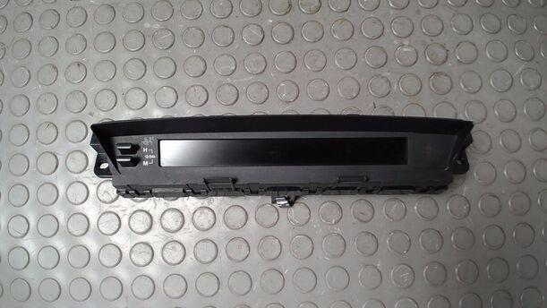 Foto: INFORMATIONSDISPLAY eines Mazda 6 Sport Kombi 2.2 CD DPF CL