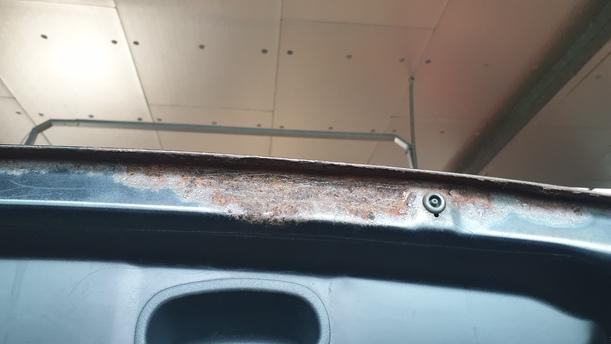 Foto: HECKKLAPPE / HECKDECKEL eines Mitsubishi Outlander 2.4 4WD CL