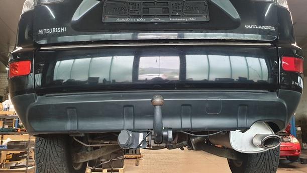 Foto: STOSSFÄNGER / STOßSTANGE HINTEN eines Mitsubishi Outlander 2.4 4WD CL