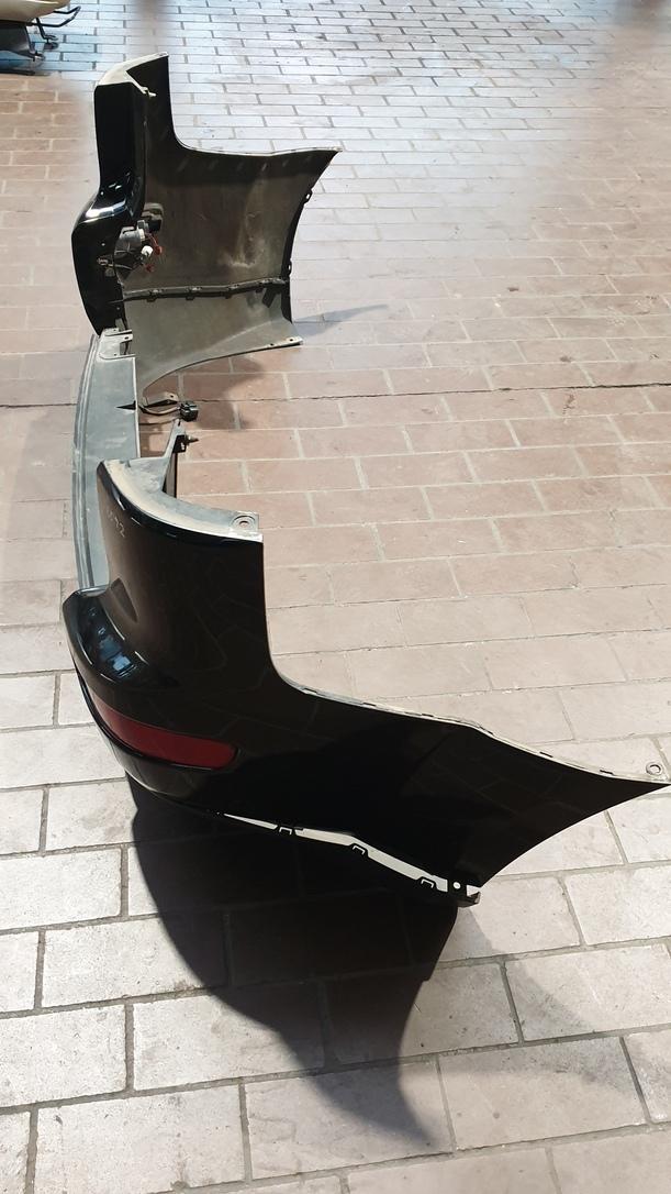 Foto: STOSSFÄNGER / STOßSTANGE HINTEN eines Mitsubishi Outlander 2.4 4WD CL