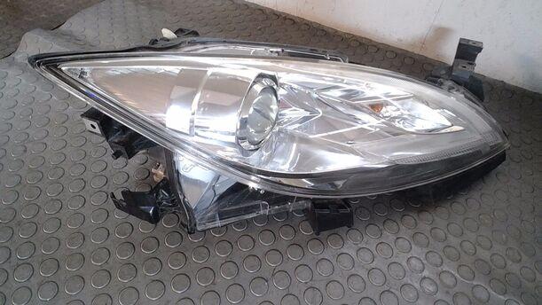 Foto: XENONSCHEINWERFER RECHTS eines Mazda 6 Sport Kombi 2.2 CD DPF Business