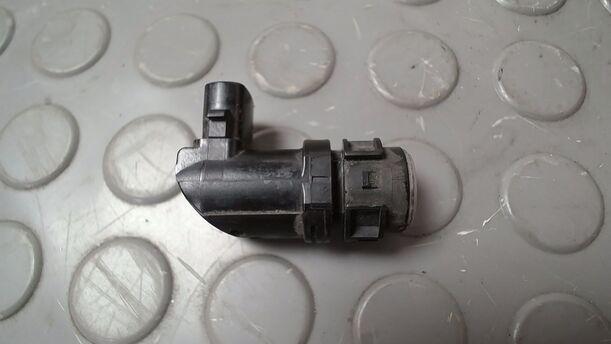 Foto: ABSTANDSSENSOR/ PDC HINTEN eines Mazda 6 Sport Kombi 2.2 CD DPF Business