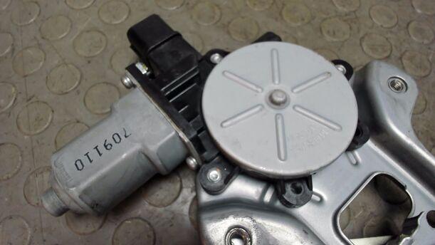Foto: FENSTERHEBER VORNE LINKS ELEKTRISCH eines Mitsubishi Outlander 2.4 4WD Business
