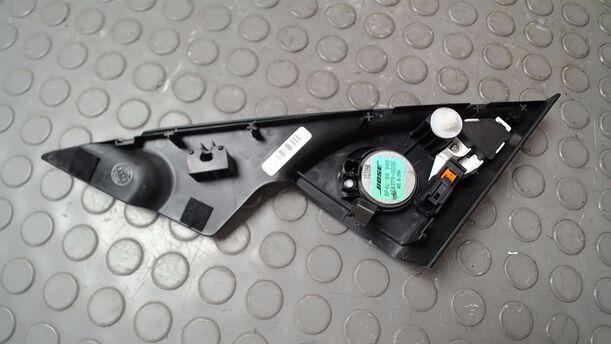 Foto: DREIECKSBLENDE TÜR VORN LINKS ( MIT SPURWECHSELASSISTENT ) eines Mazda 6 Sport Kombi 2.2 CD DPF Business