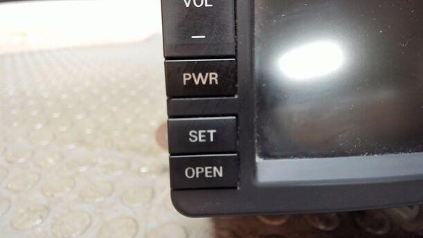Foto: RADIO eines Mitsubishi Outlander 2.4 4WD Business