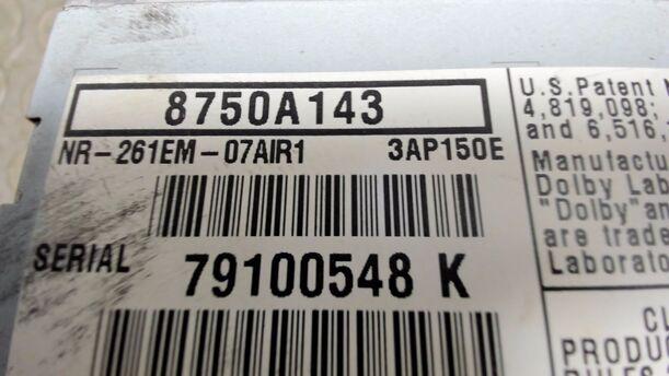 Foto: RADIO eines Mitsubishi Outlander 2.4 4WD Business