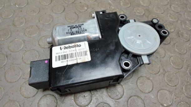 Foto: SCHEIBEDACHMOTOR eines Mitsubishi Outlander 2.4 4WD Business