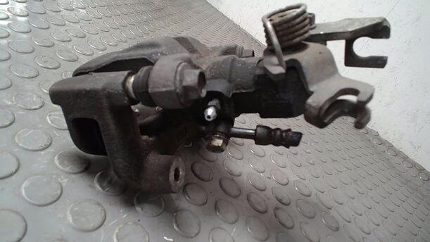 Foto: BREMSSATEL HINTEN LINKS eines Mazda 6 Sport Kombi 2.2 CD DPF Business