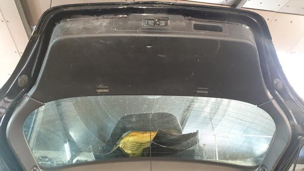 Foto: HECKKLAPPE / HECKDECKEL eines Opel Astra 1.4 Business