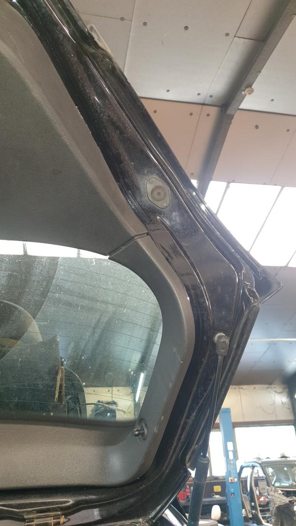 Foto: HECKKLAPPE / HECKDECKEL eines Opel Astra 1.4 Business