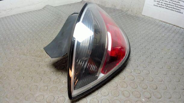 Foto: HECKLEUCHTE / RÜCKLICHT LINKS eines Opel Astra 1.4 Business