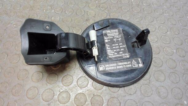 Foto: TANKKLAPPE / TANKDECKEL eines Opel Astra 1.4 Business