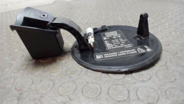 Foto: TANKKLAPPE / TANKDECKEL eines Opel Astra 1.4 Business