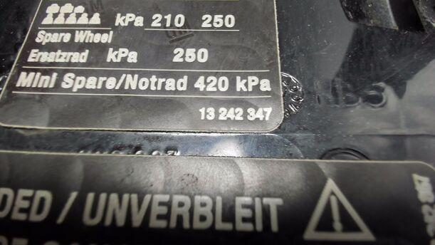 Foto: TANKKLAPPE / TANKDECKEL eines Opel Astra 1.4 Business