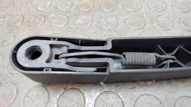 Foto: SCHEIBENWISCHERARM HINTEN eines Opel Astra 1.4 Business