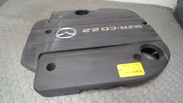 Foto: MOTORABDECKUNG eines Mazda 6 Sport Kombi 2.2 CD DPF Business