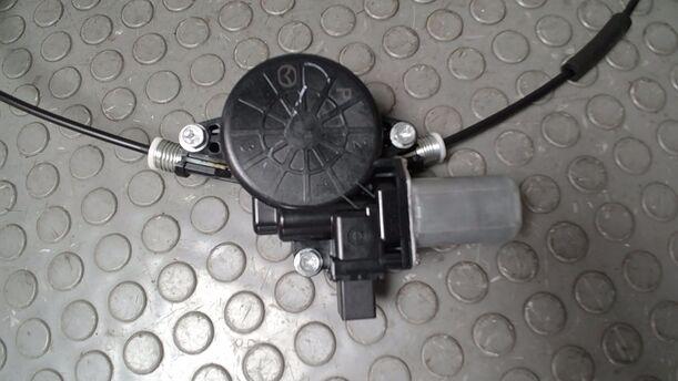 Foto: FENSTERHEBER ELEKTRISCH HINTEN LINKS eines Mazda 6 Sport Kombi 2.2 CD DPF GLi