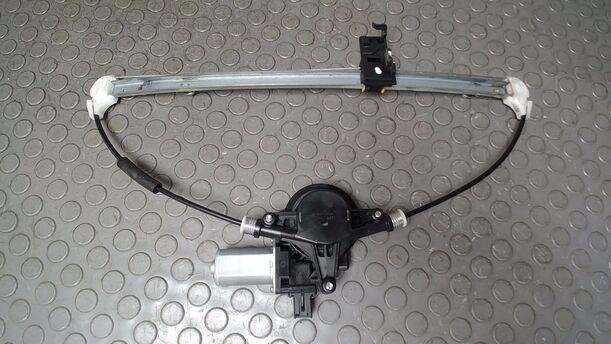 Foto: FENSTERHEBER ELEKTRISCH HINTEN LINKS eines Mazda 6 Sport Kombi 2.2 CD DPF GLi