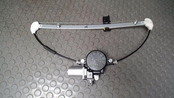 Foto: FENSTERHEBER ELEKTRISCH HINTEN RECHTS eines Mazda 6 Sport Kombi 2.2 CD DPF GLi