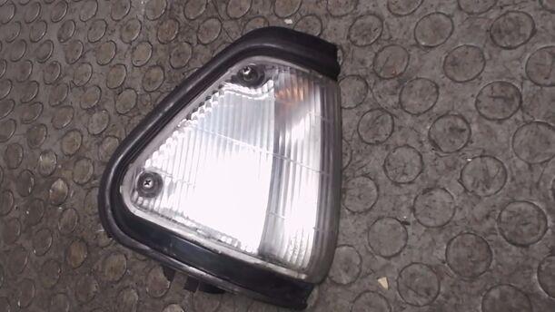 Foto: STANDLICHT VORN RECHTS eines Toyota Starlet 1.0 DX (DLX)