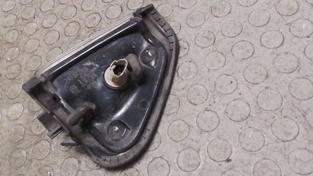 Foto: STANDLICHT VORN RECHTS eines Toyota Starlet 1.0 DX (DLX)