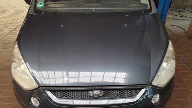 Foto: MOTORHAUBE eines Ford S-Max 2.0 TDCi DPF DX (DLX)