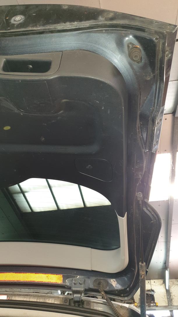 Foto: HECKKLAPPE / HECKDECKEL eines Ford S-Max 2.0 TDCi DPF DX (DLX)