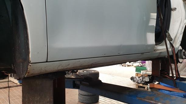 Foto: TÜR VORNE LINKS eines Fiat Bravo 1.9 Multijet 8V DPF DX (DLX)