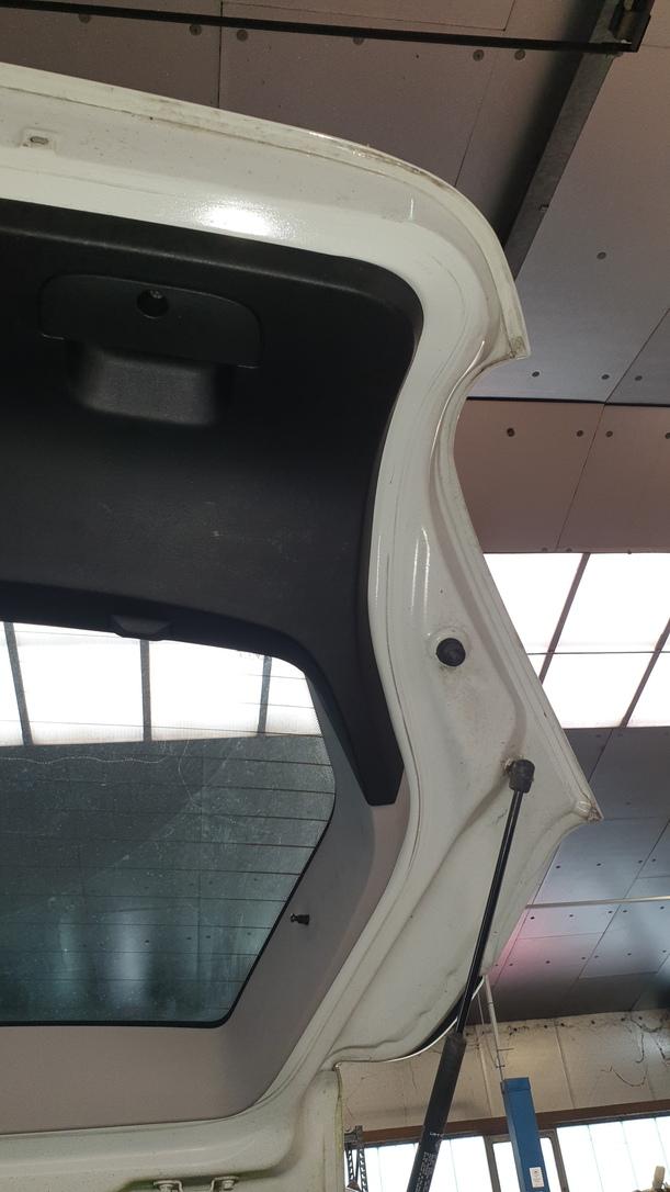 Foto: HECKKLAPPE / HECKDECKEL eines Fiat Bravo 1.9 Multijet 8V DPF DX (DLX)