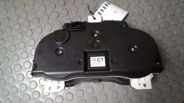 Foto: TACHOEINHEIT ( ENTHEIRATET ) eines Opel Corsa 1.2 16V DX (DLX)
