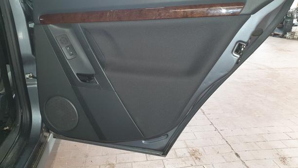 Foto: TÜR HINTEN RECHTS eines Opel Vectra 1.9 CDTI DX (DLX)