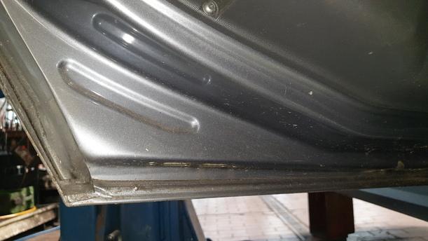 Foto: TÜR HINTEN LINKS eines Opel Vectra 1.9 CDTI DX (DLX)