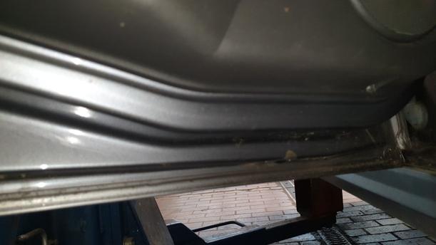 Foto: TÜR HINTEN LINKS eines Opel Vectra 1.9 CDTI DX (DLX)