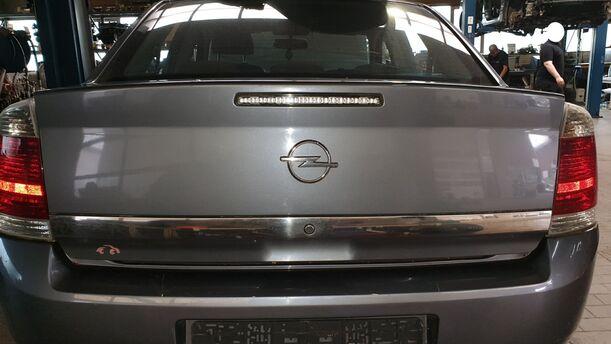 Foto: HECKDECKEL / HECKKLAPPE eines Opel Vectra 1.9 CDTI DX (DLX)