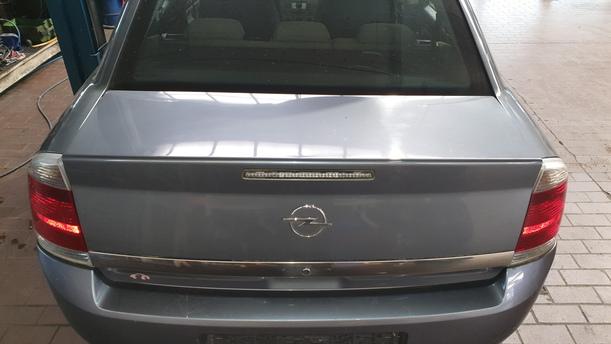 Foto: HECKDECKEL / HECKKLAPPE eines Opel Vectra 1.9 CDTI DX (DLX)
