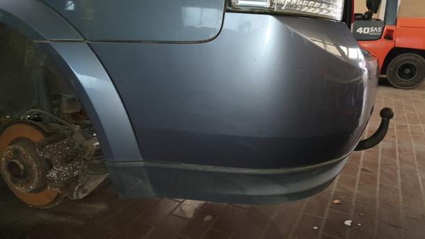 Foto: STOSSFÄNGER / STOßSTANGE HINTEN eines Opel Vectra 1.9 CDTI DX (DLX)